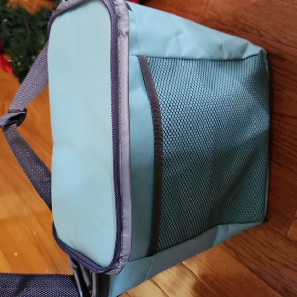 Lunchbox - Picture 1 of 2